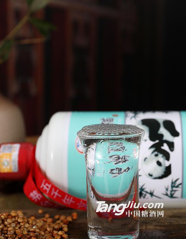 53°名端熊猫-柔和酱香-500ml