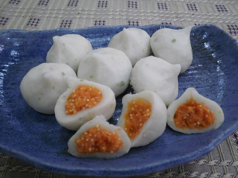 鱼包蛋,台湾特产,豆捞,涮锅店,飽满蟹籽.讚. 爆浆
