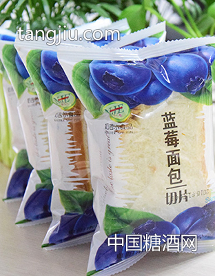 蓝莓面包切片