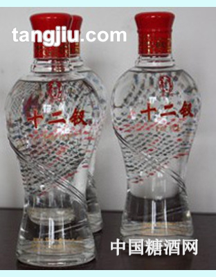 十二金钗酒裸瓶