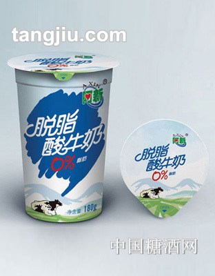 阿新脱脂酸牛奶