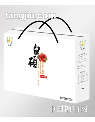 白硕草莓面礼盒