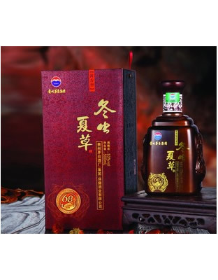 冬虫夏草酒祥云款