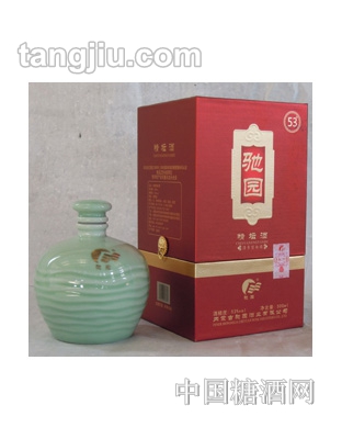 驰园精坛酒
