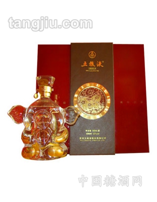 五粮液52度金猪送福