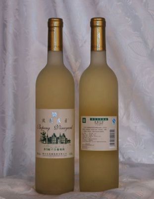 莎当妮干白葡萄酒(直口磨砂)