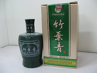 坛竹叶青酒