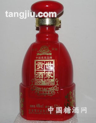 八年陈酿红经典世家贡酒内瓶