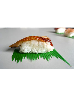 鳗鱼握寿司