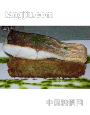 腌渍鲈鱼