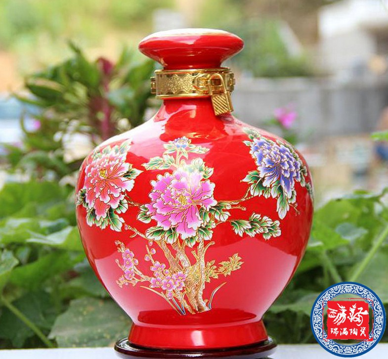 中国红陶瓷酒瓶 红釉酒瓶