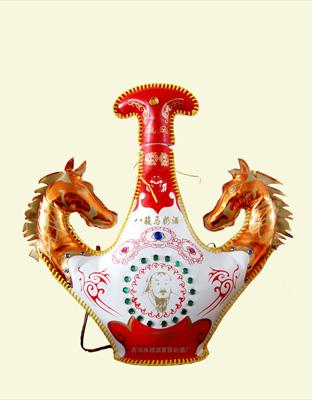 043 八骏马奶酒