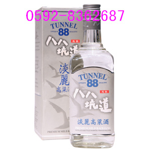 八八坑道淡丽高粱酒纸盒700毫升