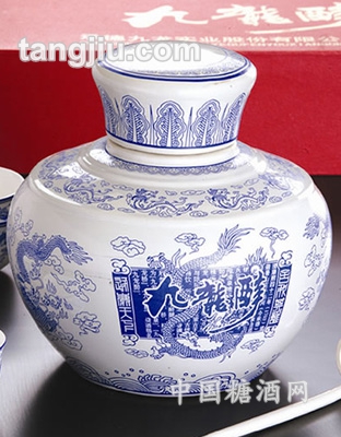 九龙醉酒72&#176;青花瓶（5斤）
