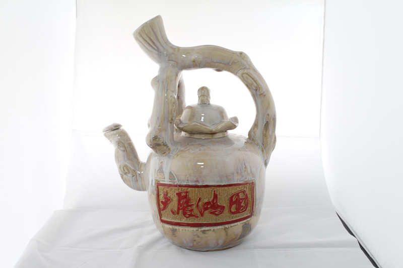 大展宏图窑变白色提梁壶    磨谷源 纯粮原浆白酒
