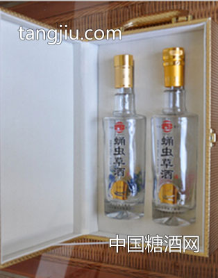 赢依圣蛹虫草酒两瓶装