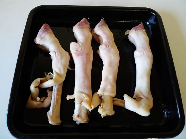 冷冻羊脚