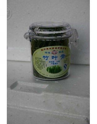 瓶装王级竹叶青.