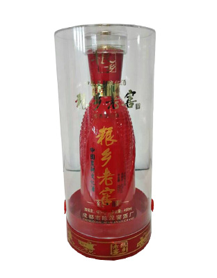 粮乡老窖.红酿透明