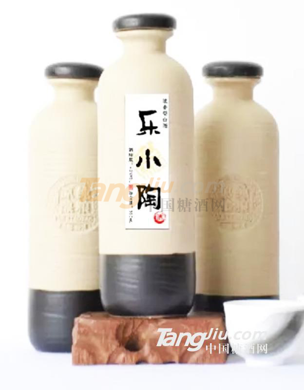 成都乐小陶酒业有限公司 (3).png