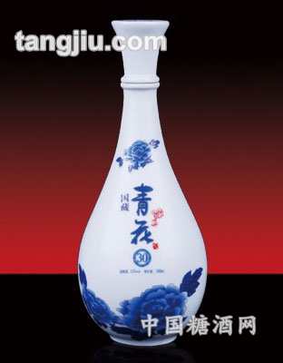 国藏青花陶瓷酒瓶