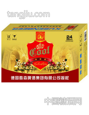 小瓶德国听装啤酒