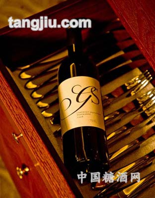 巨石赤霞珠干红葡萄酒
