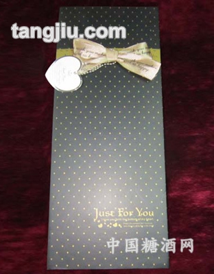 单支蝴蝶结黑色礼盒