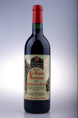 奥斯特城堡干红葡萄酒