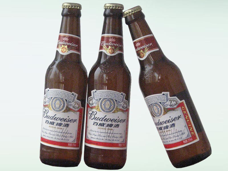 供应青岛雪花哈尔滨百威等各种品牌啤酒