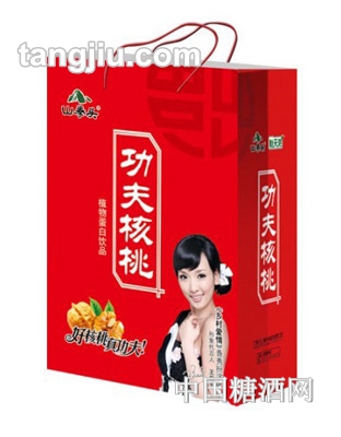 山拳头功夫核桃露手提袋