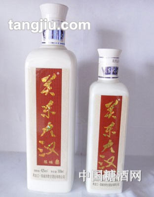 关东大汉陈坛酒