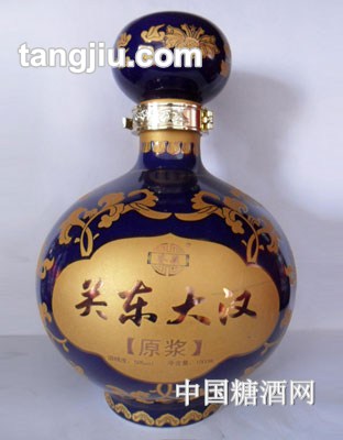 关东大汉酒青花瓶