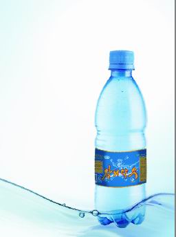 供应国外优质矿泉水