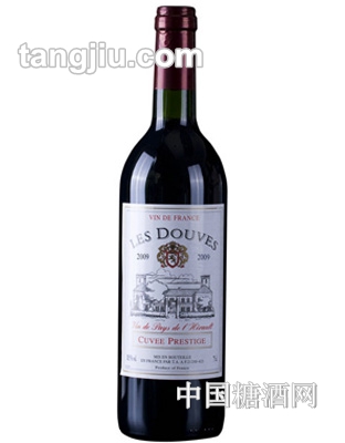 杜乌红酒