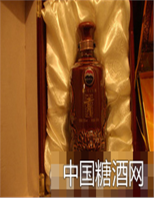 木盒酱龙瓶打开
