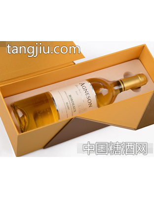 艾颂波尔多干白葡萄酒盒内
