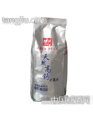 恬润天然高钙矿泉水