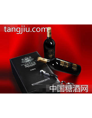 珍藏级黑莓酒皮箱