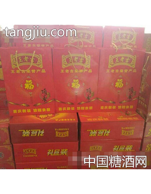 王老吉顶养产品礼品装实拍