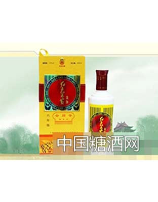 红色木黄酒陈酿