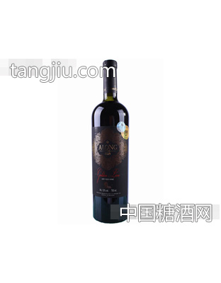 安隆瓦1359经典金狮子干红葡萄酒