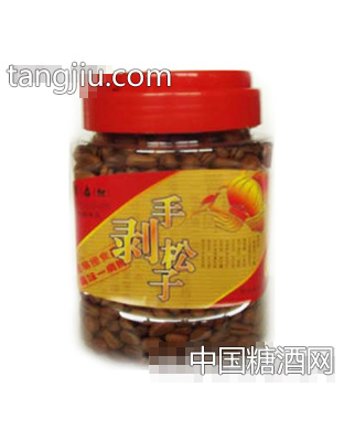 金扁担手剥松子