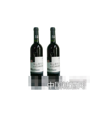 白山松水纯山葡萄酒