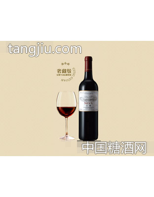 奢藏级C区红葡萄酒