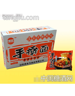 金马香辣牛肉手擀面