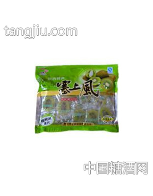 巨鹰塞上风