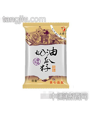 老实人奶油瓜籽称重