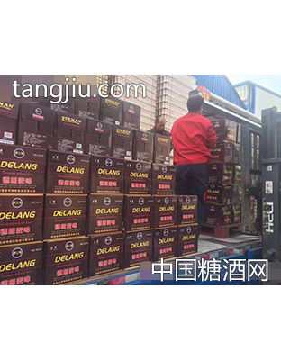 德朗麦啤装货