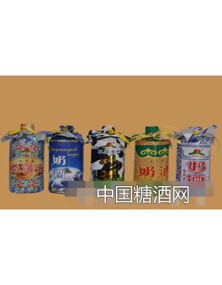 包纸光瓶奶酒